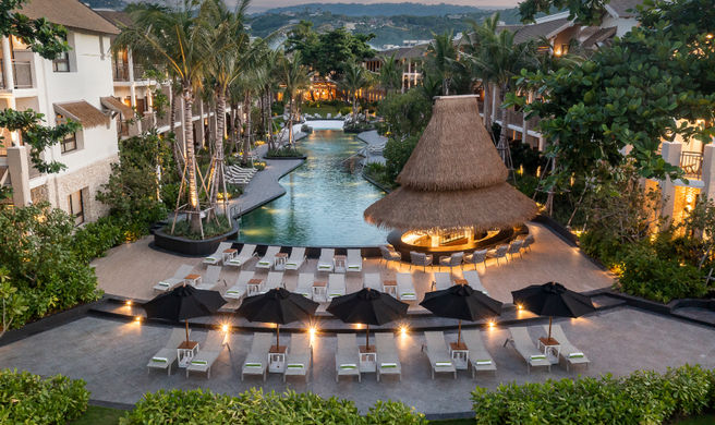 Holiday Inn Resort Samui Bophut Beach Exterior