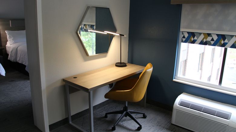 <b>Holiday Inn Express Sports Center Room</b>. Images powered by <a href="https://www.leonardoworldwide.com/" title="Leonardo Worldwide" target="_blank">Leonardo</a>.