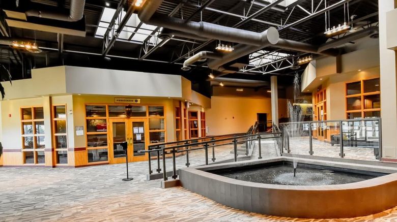 <b>Canad Inns Windsor Park Lobby</b>. Images powered by <a href="https://www.leonardoworldwide.com/" title="Leonardo Worldwide" target="_blank">Leonardo</a>.