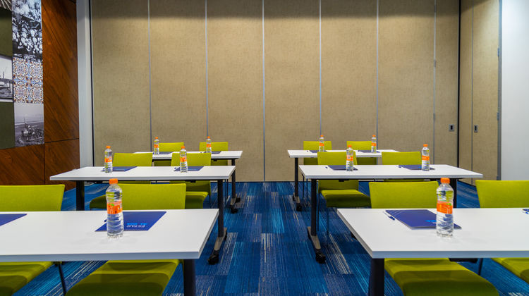Holiday Inn Express/Stes Ensenada Centro Spa