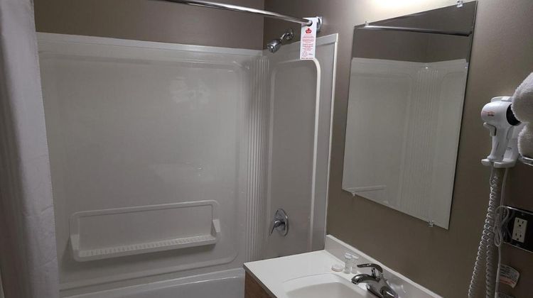 Canad Inns Portage la Prairie Room