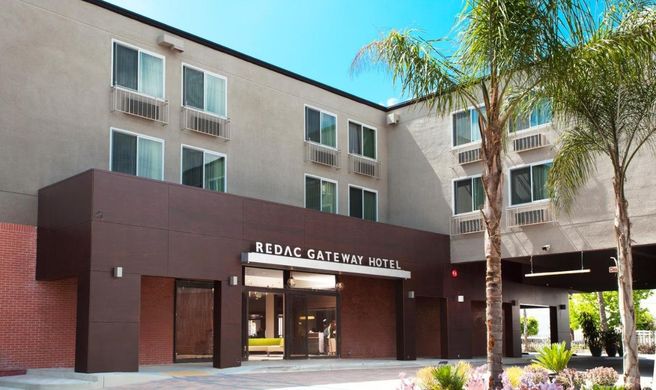 Redac Gateway Hotel in Torrance Exterior
