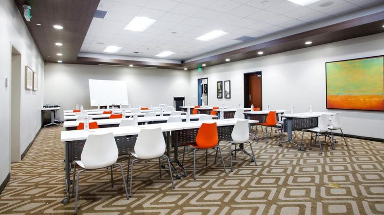 <b>Redac Gateway Hotel in Torrance Meeting</b>. Images powered by <a href="https://www.leonardoworldwide.com/" title="Leonardo Worldwide" target="_blank">Leonardo</a>.