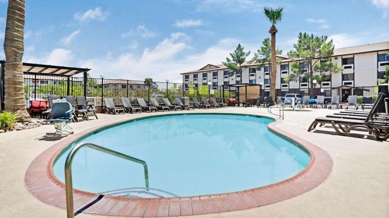 <b>Ellis Island Hotel & Casino Pool</b>. Images powered by <a href="https://leonardo.com/" title="Leonardo Worldwide" target="_blank">Leonardo</a>.