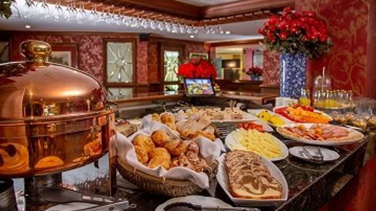 Porton de la Cabrera Suites Hotel Restaurant