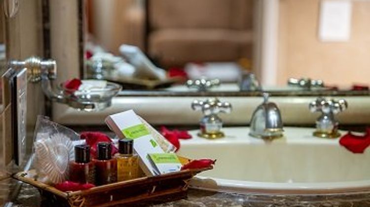 Porton de la Cabrera Suites Hotel Room