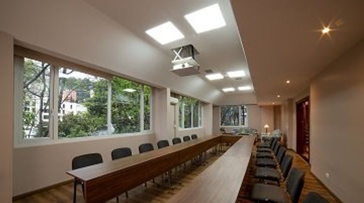 Porton de la Cabrera Suites Hotel Meeting