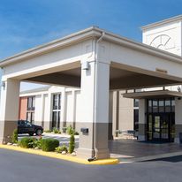 Holiday Inn Express Marshfield