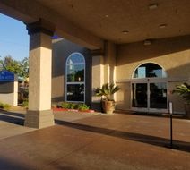 Arden Star Hotel Exterior