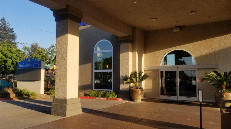 Arden Star Hotel Exterior