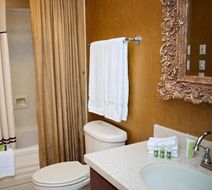 Quarter House Resort Room