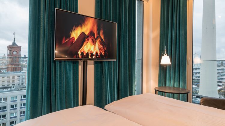 Motel One Berlin/Alexanderplatz Room