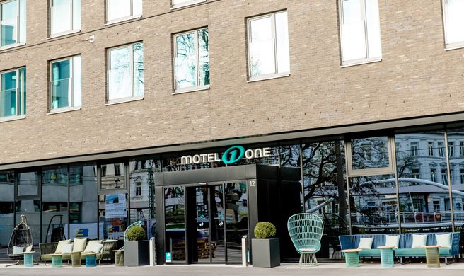 Motel One Bonn-Hauptbahnhof Exterior