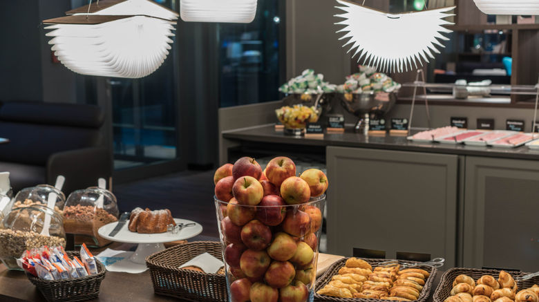<b>Motel One Dresden-Palaisplatz Restaurant</b>. Images powered by <a href="https://www.leonardoworldwide.com/" title="Leonardo Worldwide" target="_blank">Leonardo</a>.