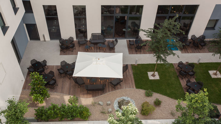 Motel One Dusseldorf-Central Station Exterior