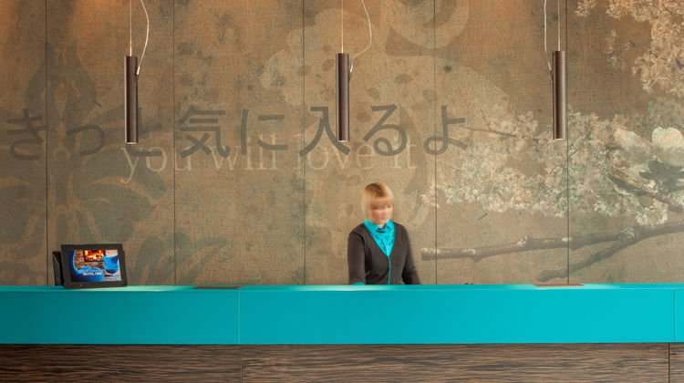 Motel One Dusseldorf-Central Station Lobby
