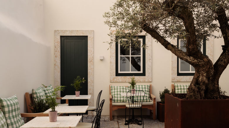 <b>Hotel Das Amoreiras Exterior</b>. Images powered by <a href="https://www.leonardoworldwide.com/" title="Leonardo Worldwide" target="_blank">Leonardo</a>.