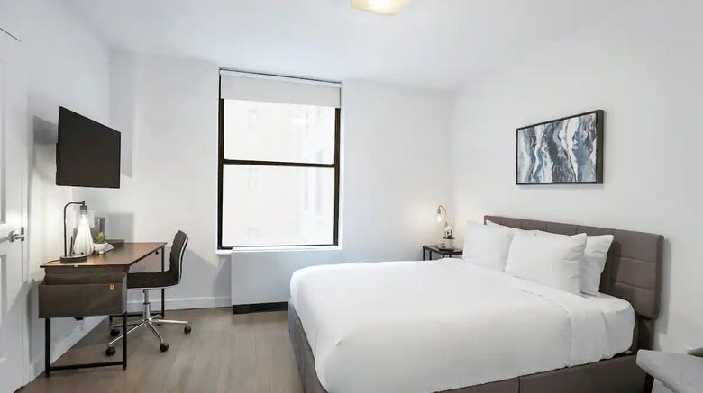 <b>National at 888 6th Avenue Room</b>. Images powered by <a href="https://www.leonardoworldwide.com/" title="Leonardo Worldwide" target="_blank">Leonardo</a>.
