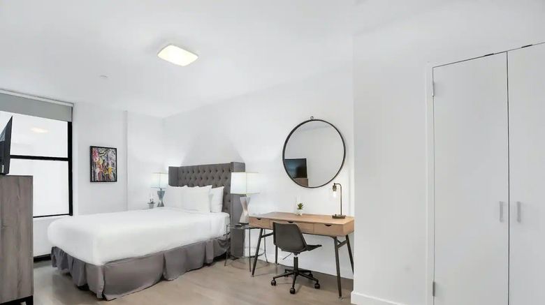 <b>National at 888 6th Avenue Room</b>. Images powered by <a href="https://www.leonardoworldwide.com/" title="Leonardo Worldwide" target="_blank">Leonardo</a>.