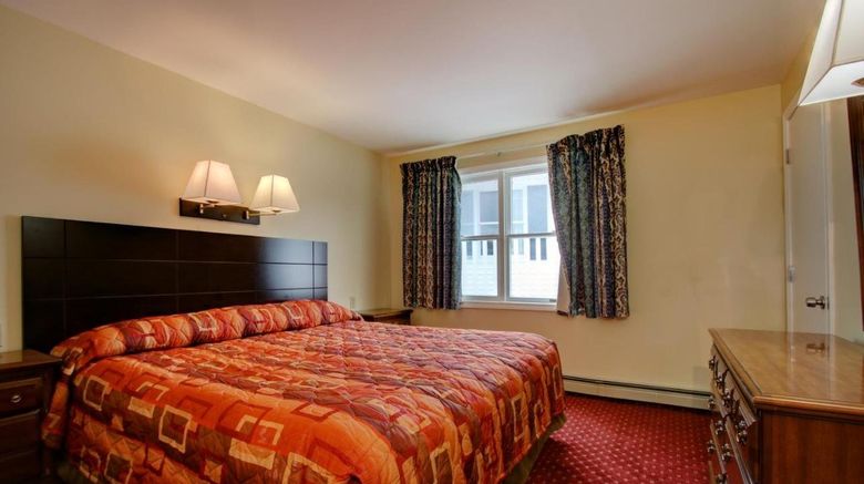 <b>Ogunquit Tides Room</b>. Images powered by <a href="https://www.leonardoworldwide.com/" title="Leonardo Worldwide" target="_blank">Leonardo</a>.
