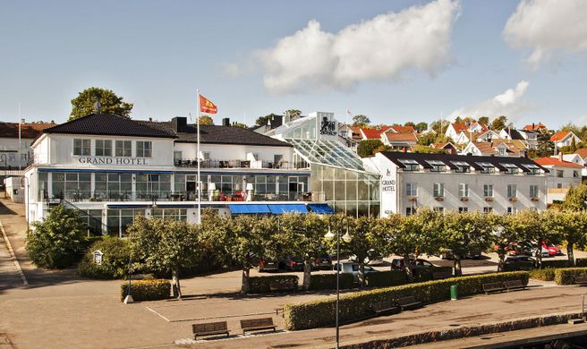 Grand Hotel Asgardstrand Exterior