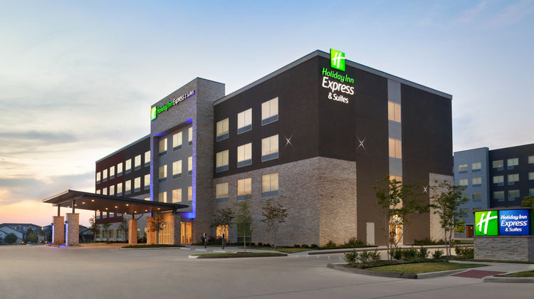Holiday Inn Express & Sts Austin North Exterior