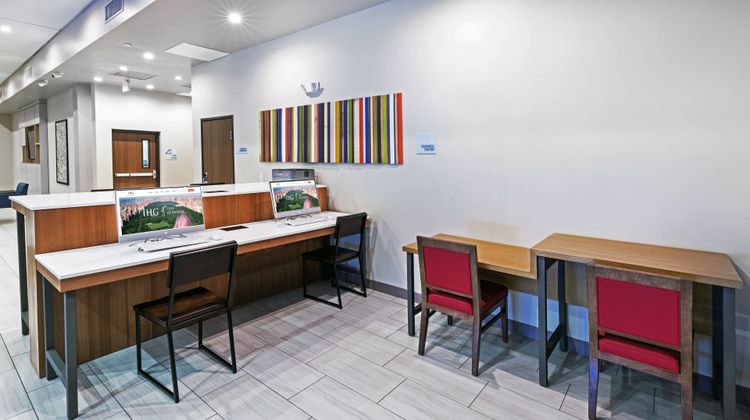 Holiday Inn Express & Suites N Downtown Other
