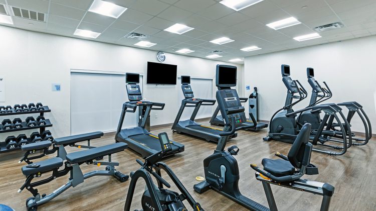Holiday Inn Express & Suites N Downtown Health Club