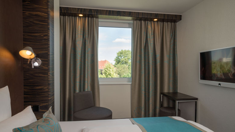 <b>Motel One Hamburg Airport Room</b>. Images powered by <a href="https://www.leonardoworldwide.com/" title="Leonardo Worldwide" target="_blank">Leonardo</a>.