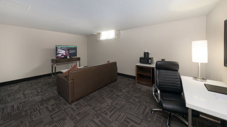 <b>Holiday Inn Brookfield-Milwaukee Suite</b>. Images powered by <a href="https://www.leonardoworldwide.com/" title="Leonardo Worldwide" target="_blank">Leonardo</a>.