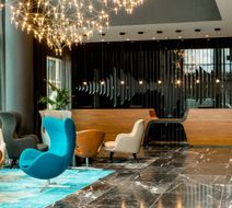 Motel One Cologne-Messe Lobby