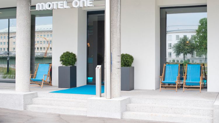Motel One Salzburg Mirabell Exterior
