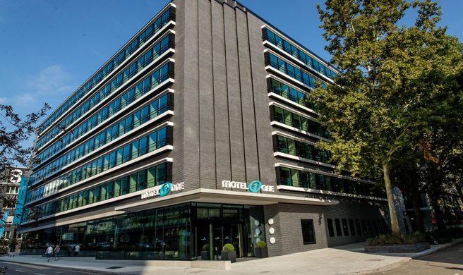 Motel One Stuttgart-Hauptbahnhof Exterior