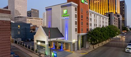 Holiday Inn Express New Orleans Downtown Exterior