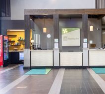 Holiday Inn Morgantown Lobby
