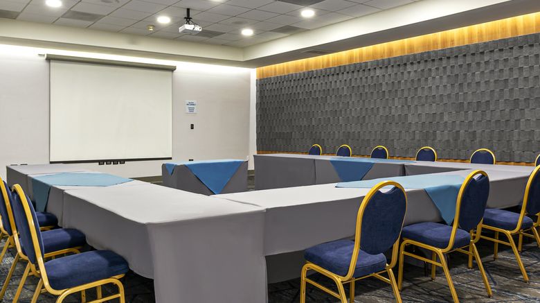 <b>Holiday Inn Express Chihuahua Meeting</b>. Images powered by <a href="https://www.leonardoworldwide.com/" title="Leonardo Worldwide" target="_blank">Leonardo</a>.
