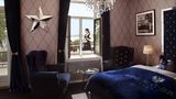 Wassilioff Hotel Room