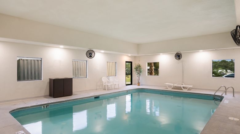 <b>Red Roof Inn & Suites Carrollton-West GA Pool</b>. Images powered by <a href="https://www.leonardoworldwide.com/" title="Leonardo Worldwide" target="_blank">Leonardo</a>.