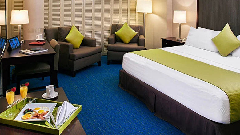 <b>Miami International Airport Hotel Suite</b>. Images powered by <a href="https://www.leonardoworldwide.com/" title="Leonardo Worldwide" target="_blank">Leonardo</a>.