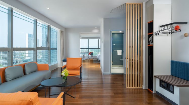 Holiday Inn Exp Chengdu High-Tech Zone Suite