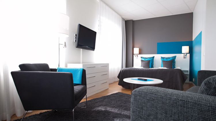 Sky Hotel Apartments Room