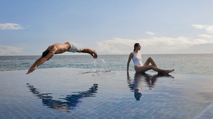 Centara Grand Island Resort & Spa Pool