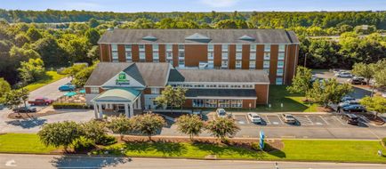 Holiday Inn Express Williamsburg North Exterior