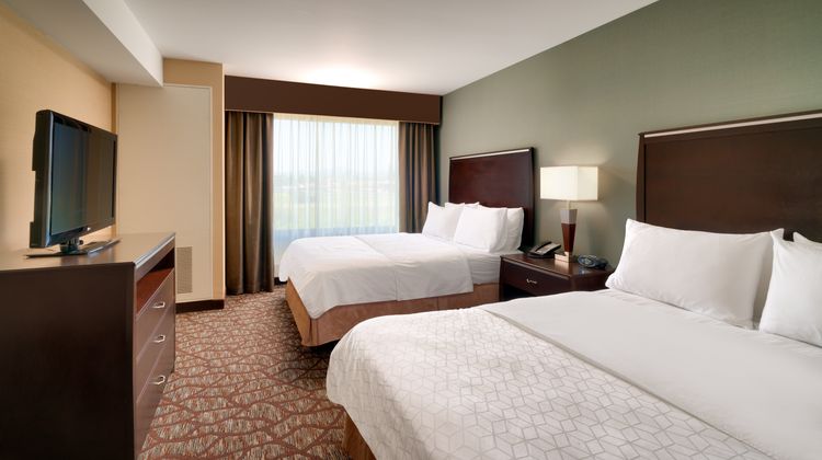 Holiday Inn Express Suites Butte Suite
