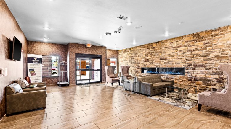 <b>Cobblestone Hotel & Suites Lobby</b>. Images powered by <a href="https://www.leonardoworldwide.com/" title="Leonardo Worldwide" target="_blank">Leonardo</a>.