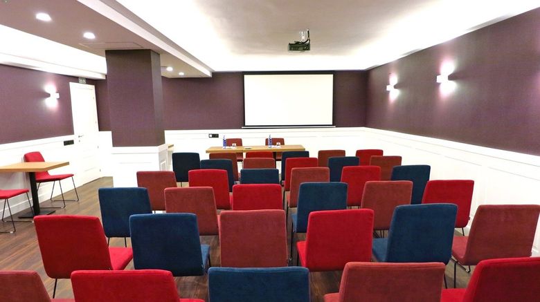 <b>Hotel Boutique Colon Plaza Meeting</b>. Images powered by <a href="https://www.leonardoworldwide.com/" title="Leonardo Worldwide" target="_blank">Leonardo</a>.
