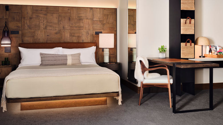 <b>1 Hotel San Francisco Suite</b>. Images powered by <a href="https://www.leonardoworldwide.com/" title="Leonardo Worldwide" target="_blank">Leonardo</a>.