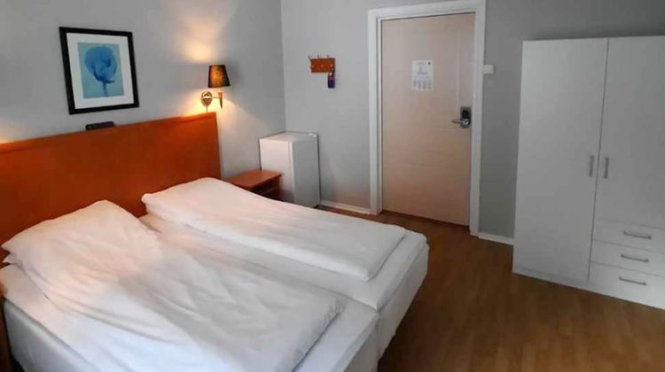 Sunndalsora Hotell Room