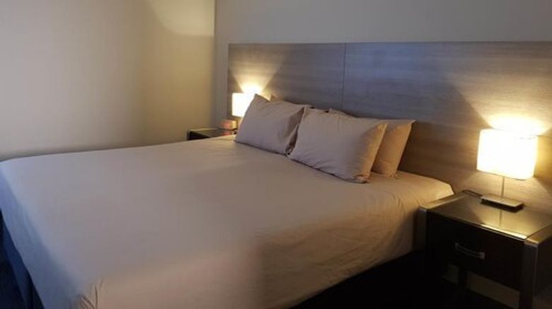 <b>City Waters Room</b>. Images powered by <a href="https://www.leonardoworldwide.com/" title="Leonardo Worldwide" target="_blank">Leonardo</a>.