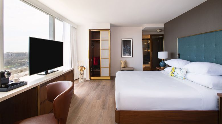 <b>Le Meridien Essex Chicago Room</b>. Images powered by <a href="https://www.leonardoworldwide.com/" title="Leonardo Worldwide" target="_blank">Leonardo</a>.